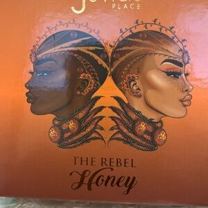 Juvia's Place The Rebel Honey Eyeshadow Palette